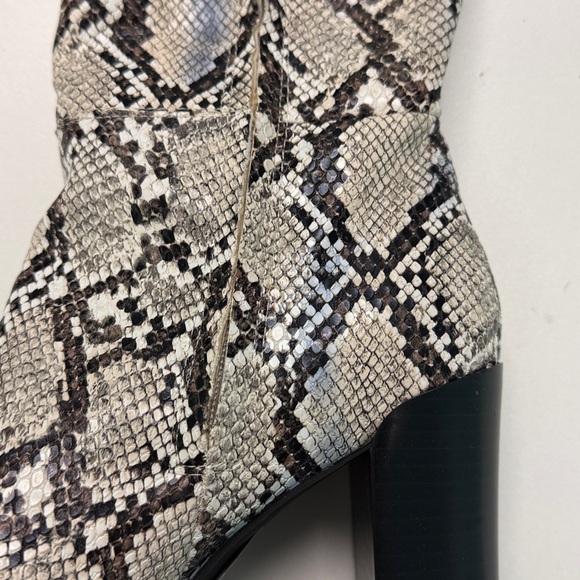 Kenneth Cole new york Justin block-heel tall snake print boots size 8m and 8.5m - Picture 6 of 8